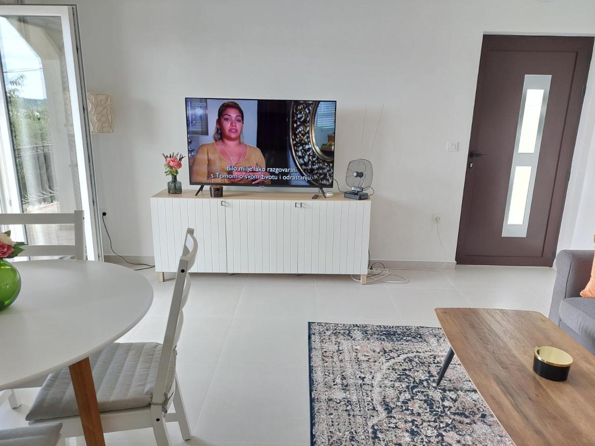 Apartment Big Blue Maslenica Luaran gambar